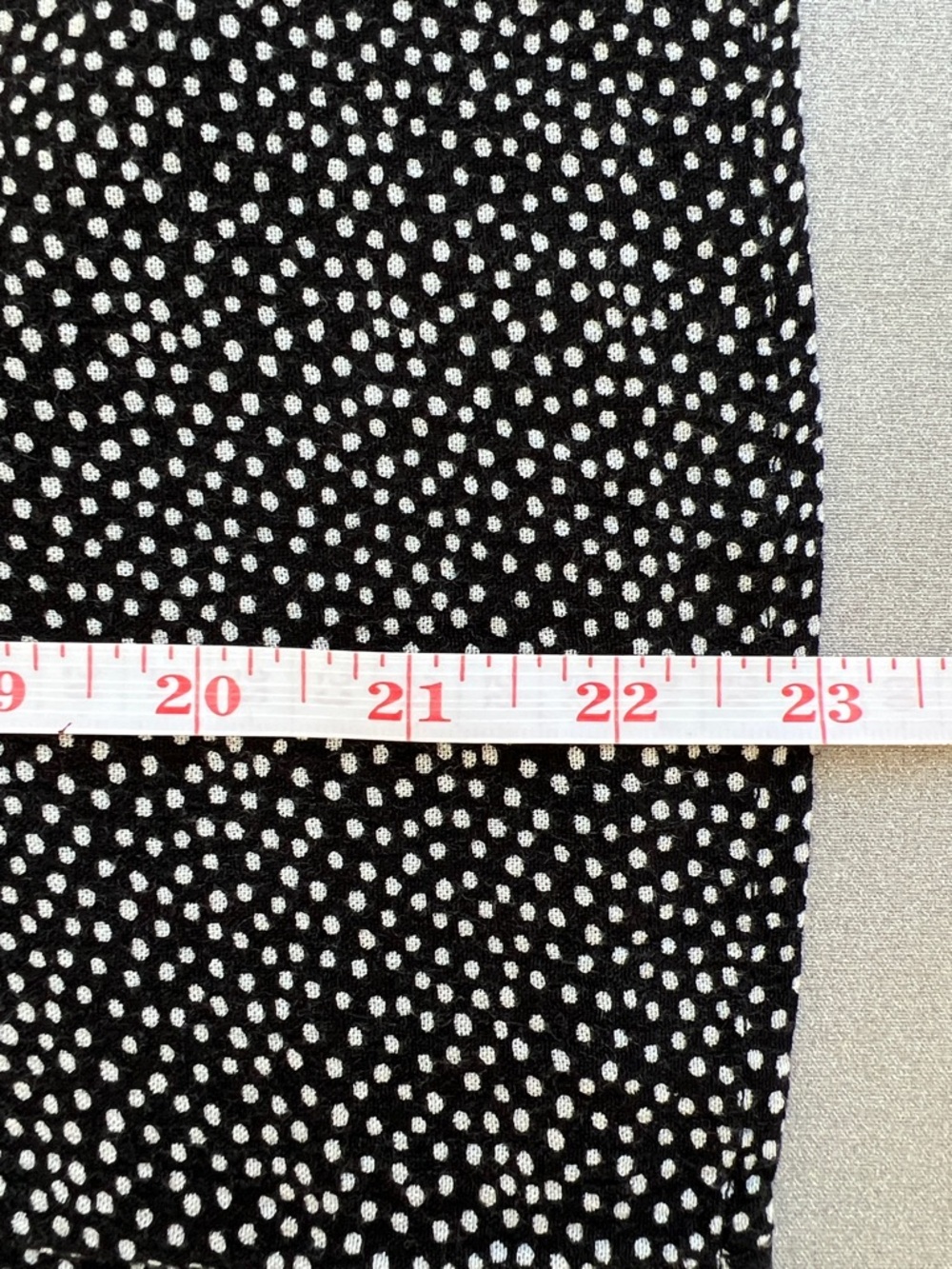 LOFT | Black & White Dot Short Flutter Sleeves Office Blouse Style #612187 Small - Picture 15 of 17